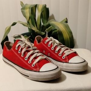 Red unsex Converse